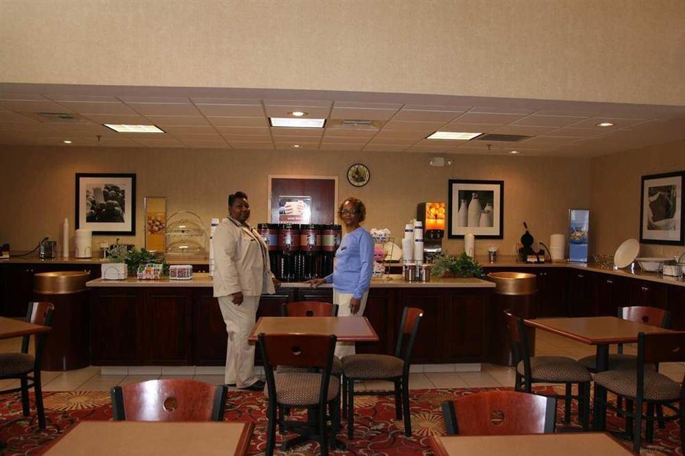 Hampton Inn Selma Restaurant bilde